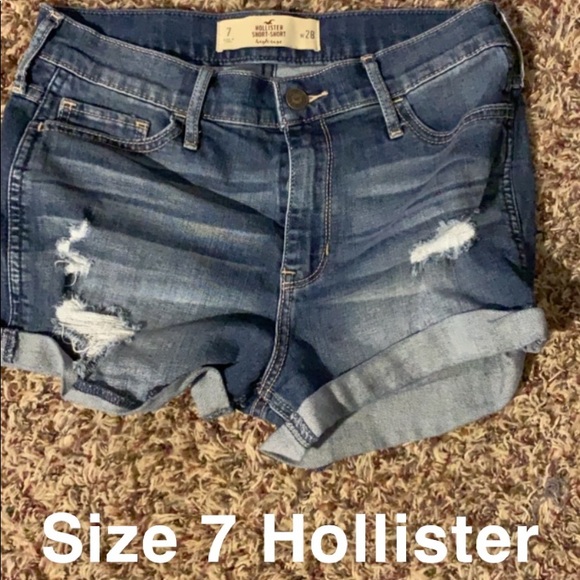 Clothes - Picture 3 of 8